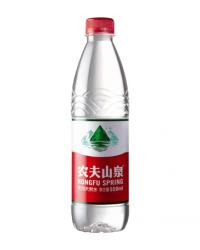 农夫山泉550ml瓶装水